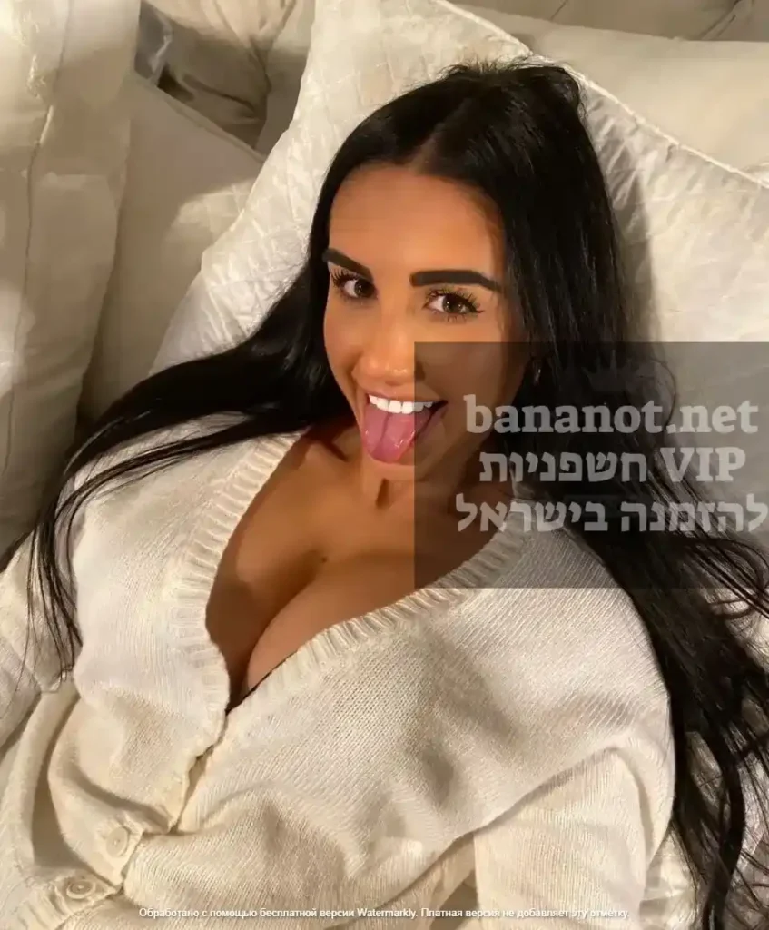 החשפנית דיאנה תמונה 2